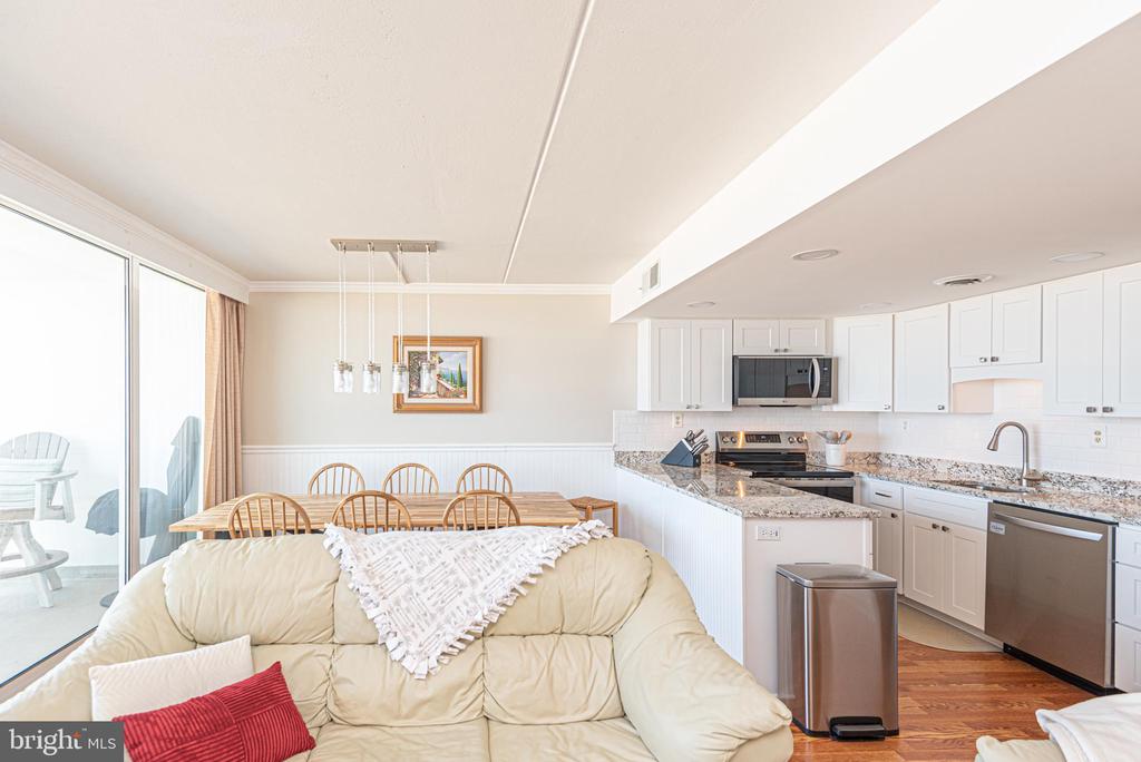 3001 ATLANTIC AVENUE Unit: 203
