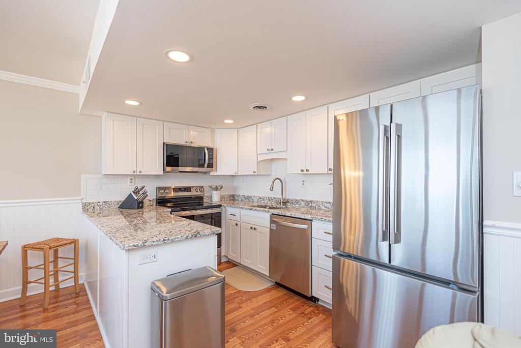 3001 ATLANTIC AVENUE Unit: 203