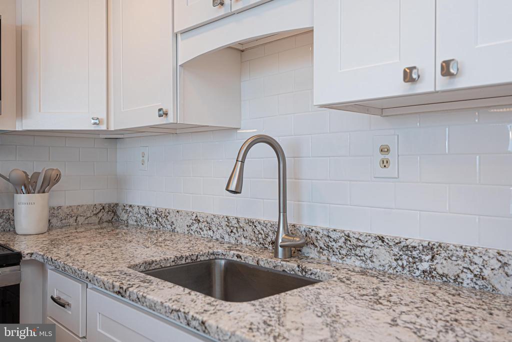 3001 ATLANTIC AVENUE Unit: 203