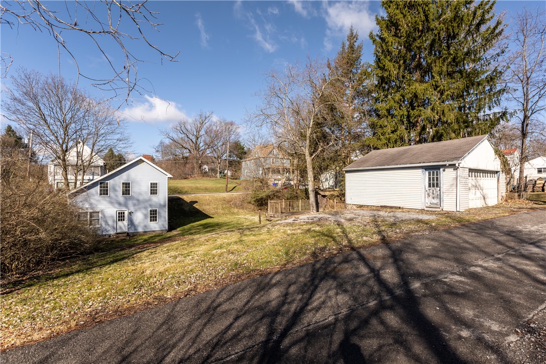 521 Pearl Ave