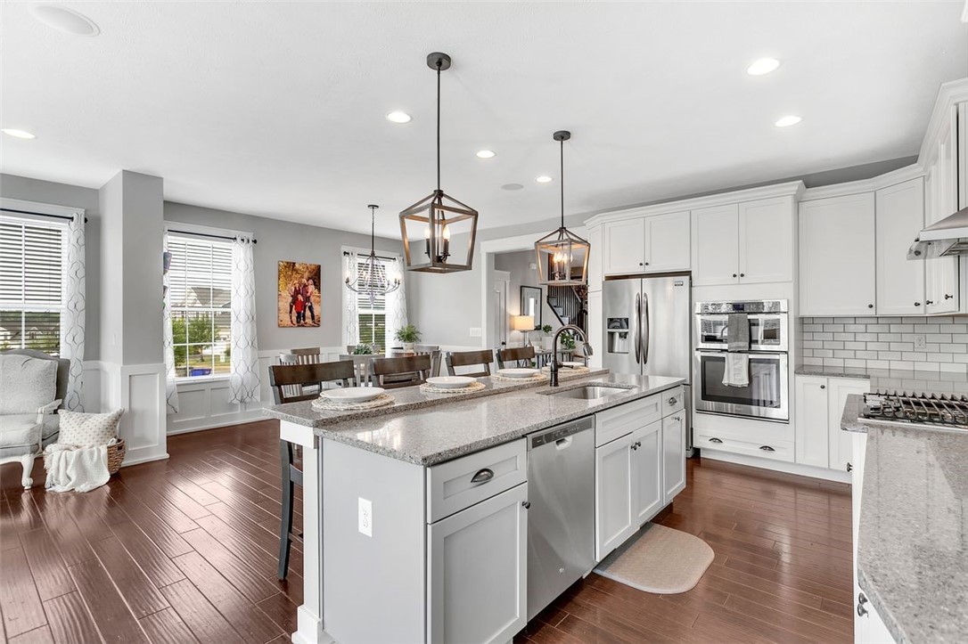 100 Curtis Ct