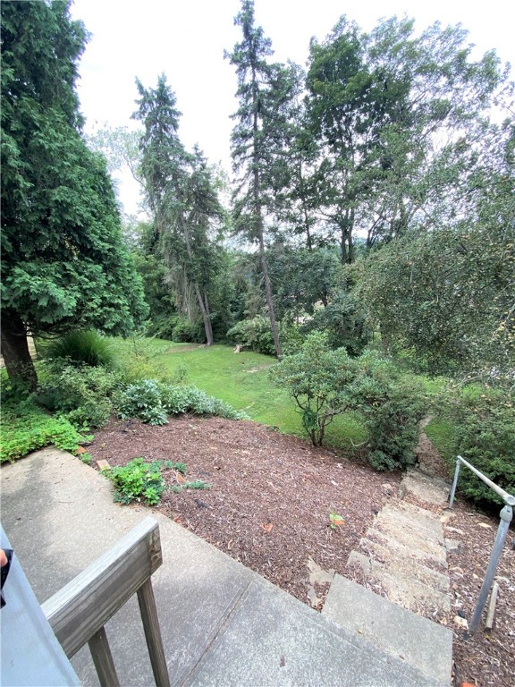 406 Irwin Ln