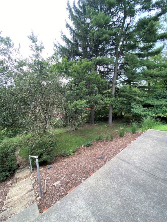 406 Irwin Ln