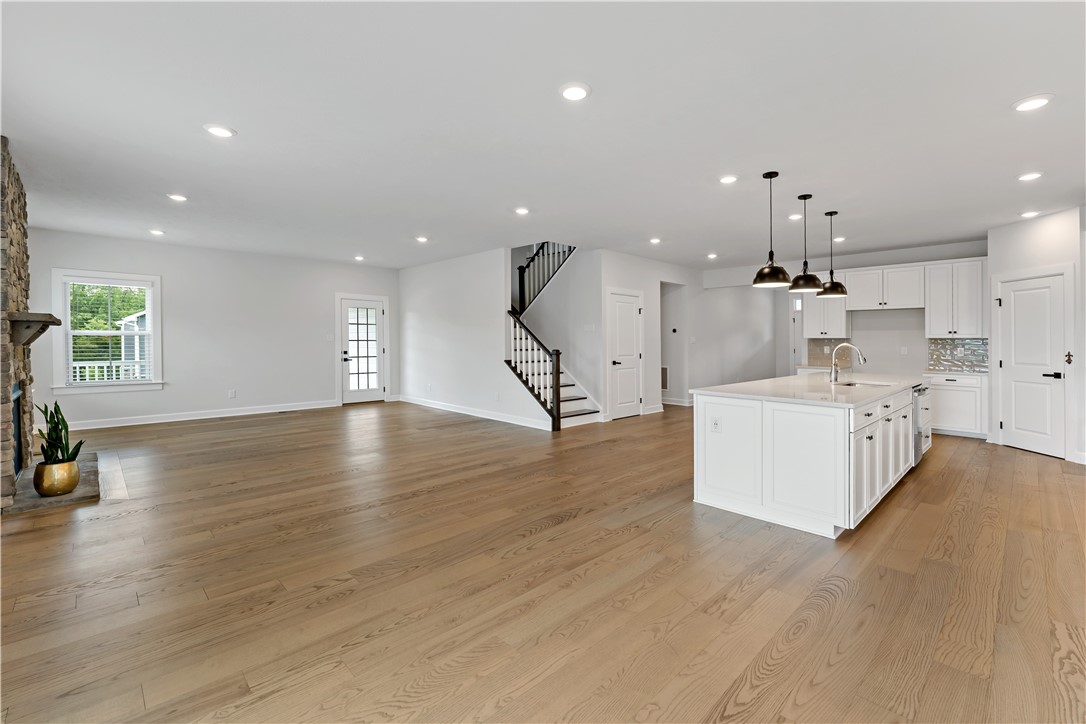 107 Abigail Dr