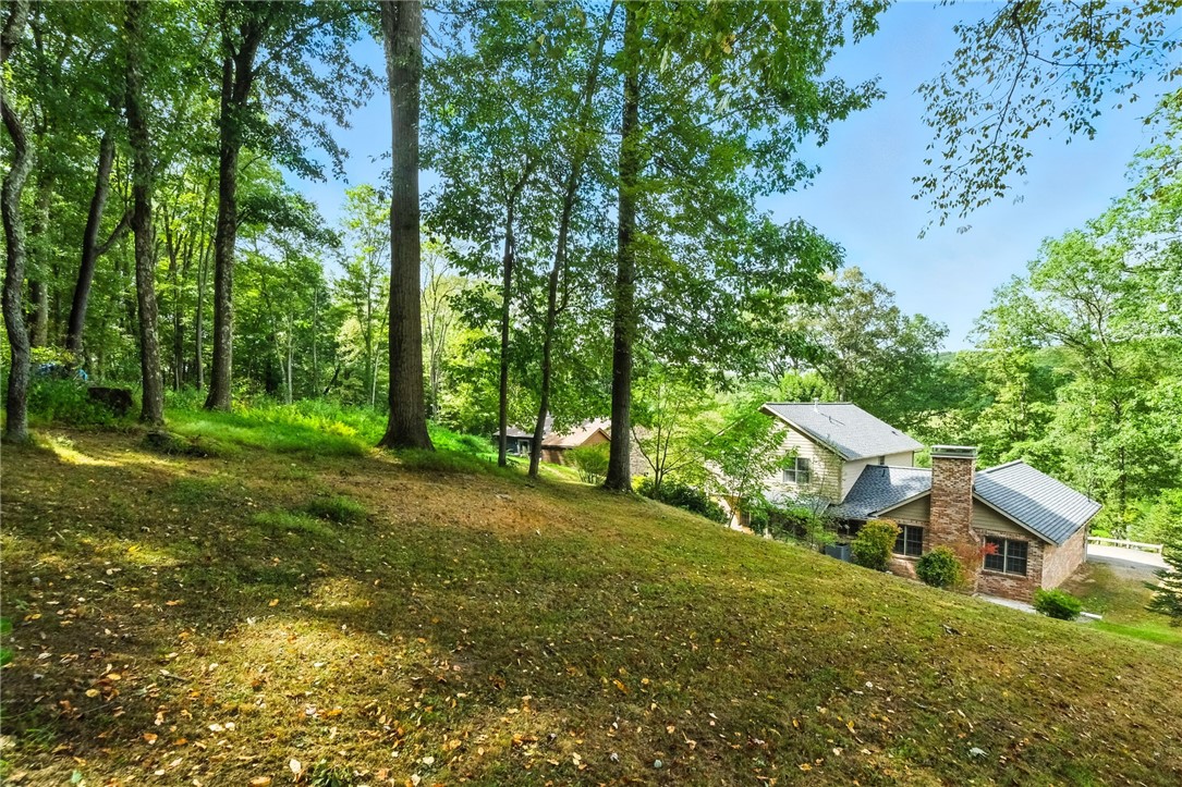 104 Moore Rd