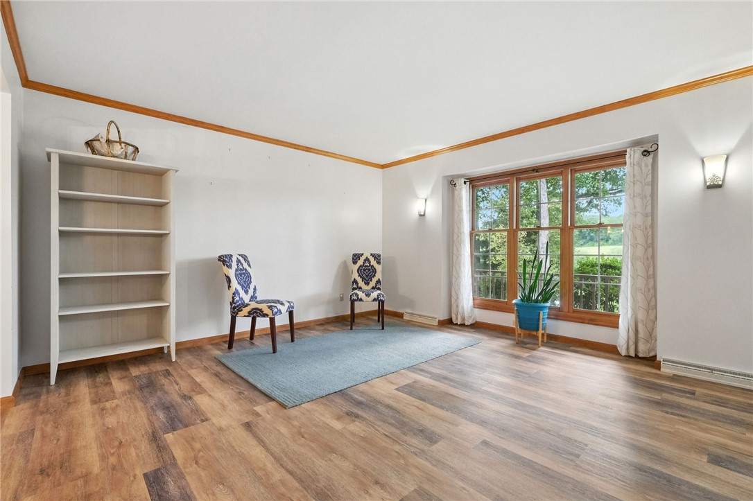 104 Moore Rd