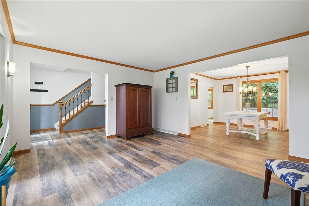 104 Moore Rd