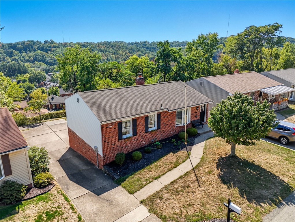 524 Fieldcrest Dr