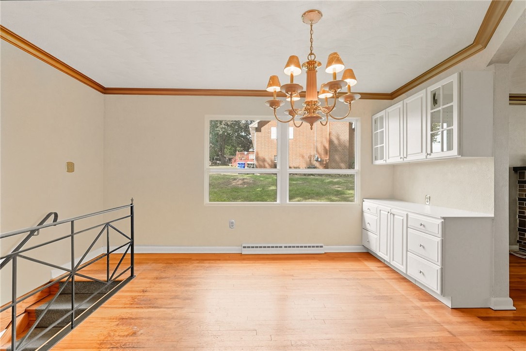 126 Meadowbrook Rd
