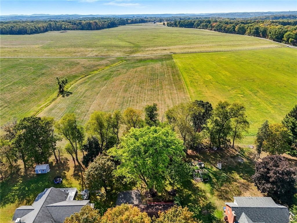 126 Meadowbrook Rd