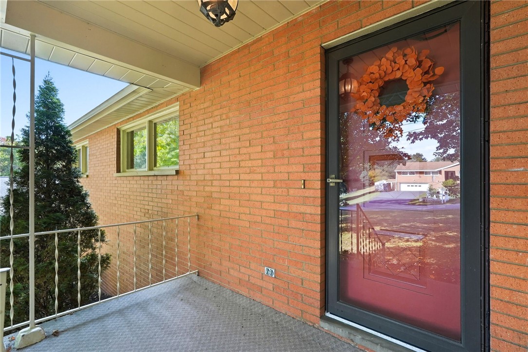 126 Meadowbrook Rd