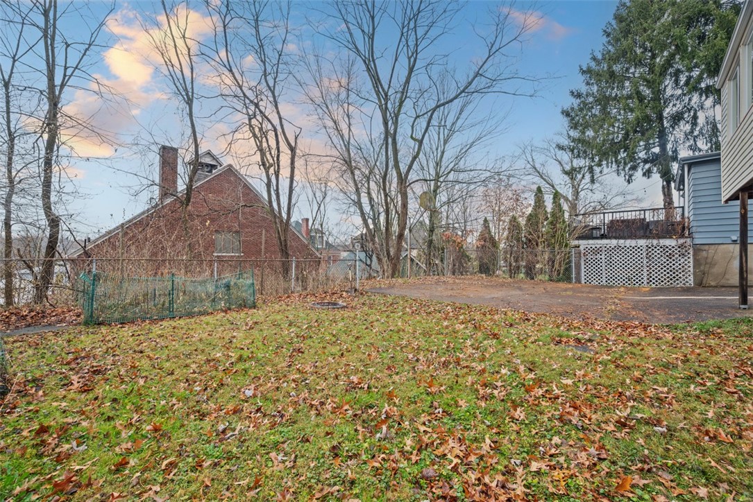 65 Courtney St
