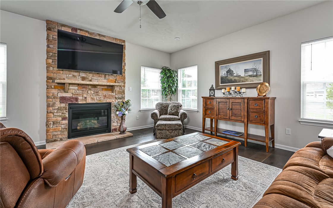 3036 Eagle Ridge Dr