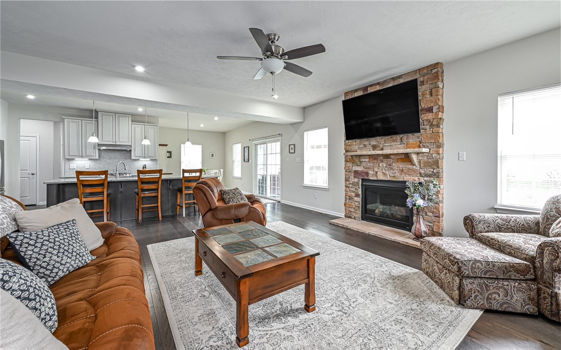 3036 Eagle Ridge Dr