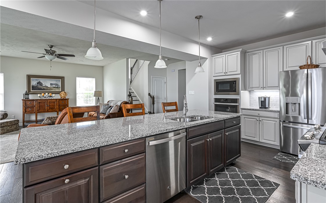 3036 Eagle Ridge Dr