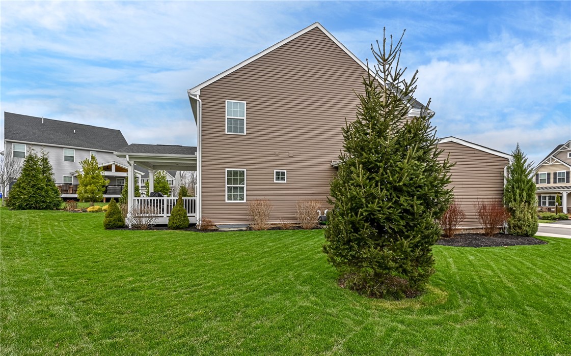 3036 Eagle Ridge Dr