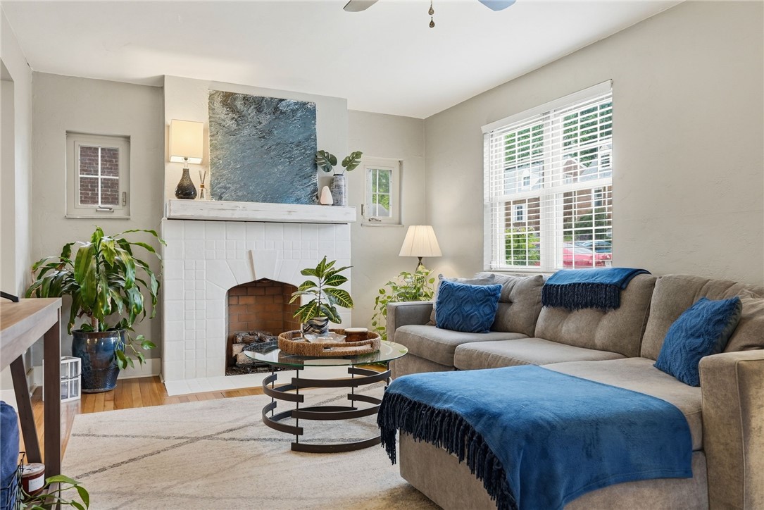 110 Orchard Sq