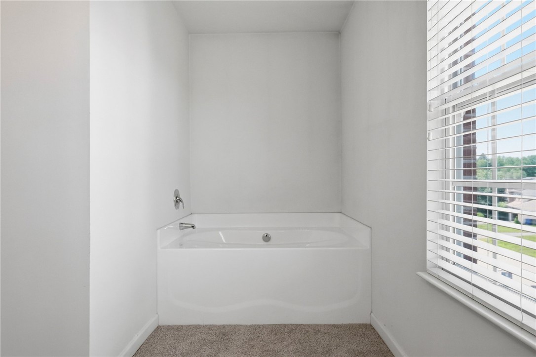 222 Macduff Ct