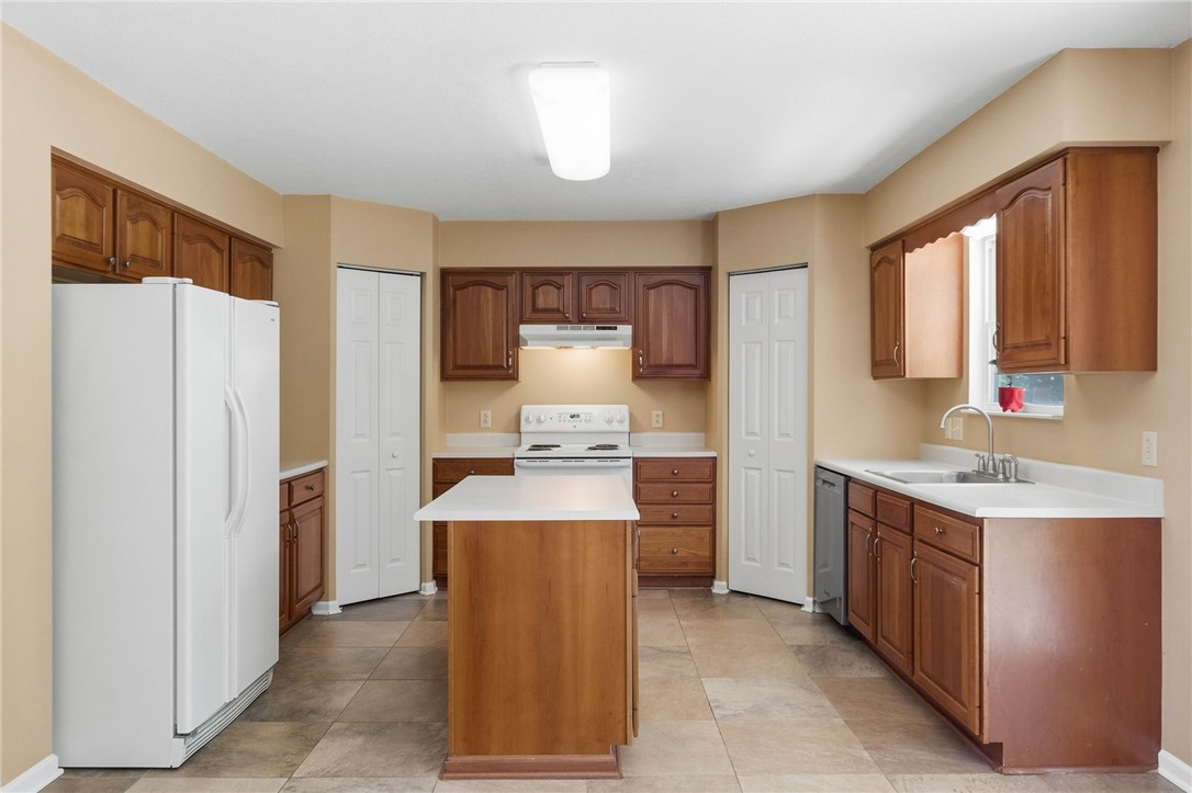 222 Macduff Ct