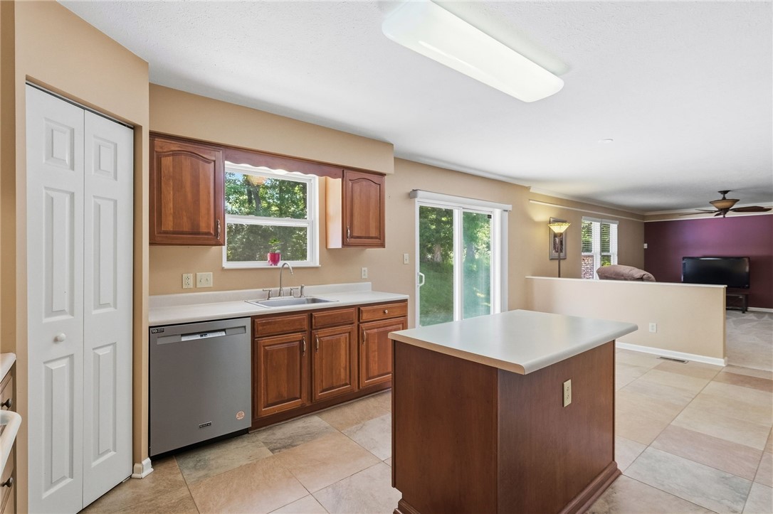 222 Macduff Ct