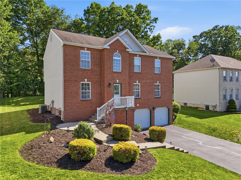 222 Macduff Ct