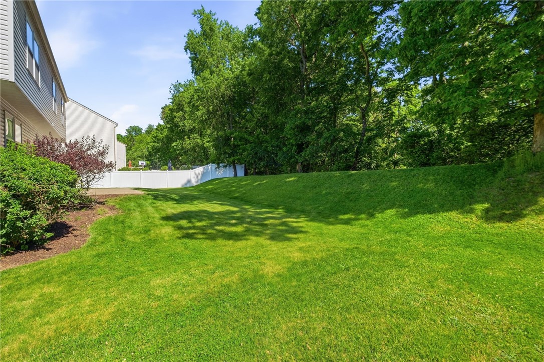 222 Macduff Ct