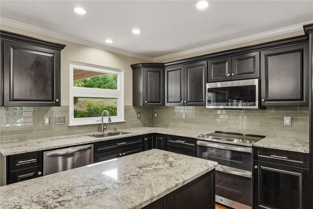 1805 Pioneer Dr
