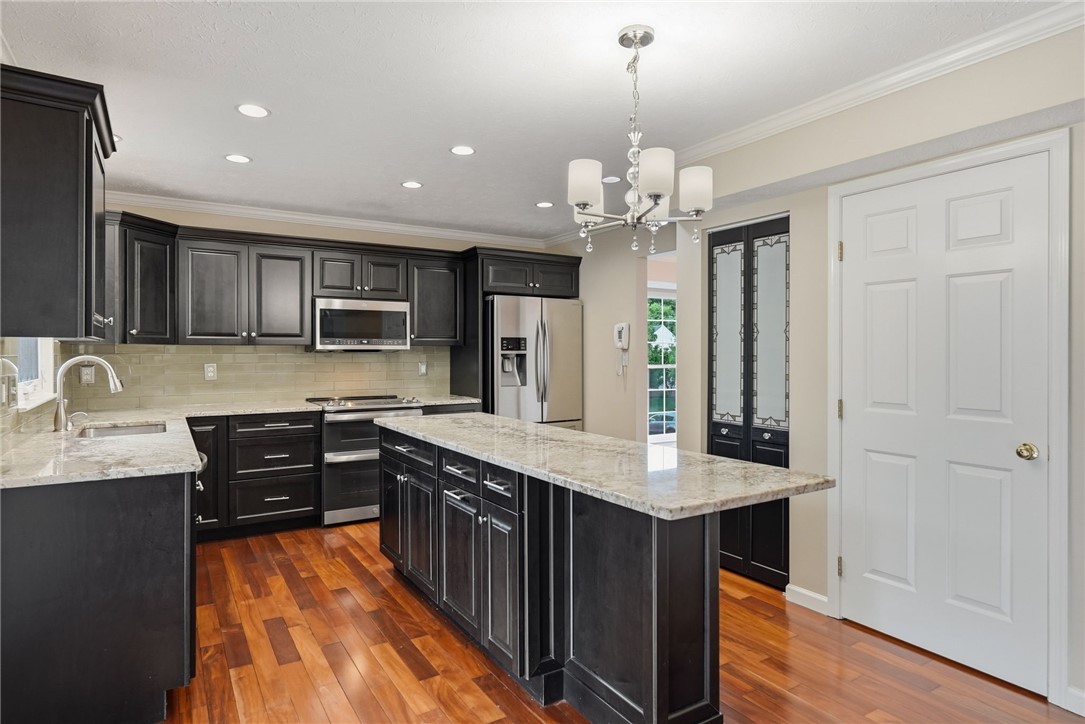 1805 Pioneer Dr