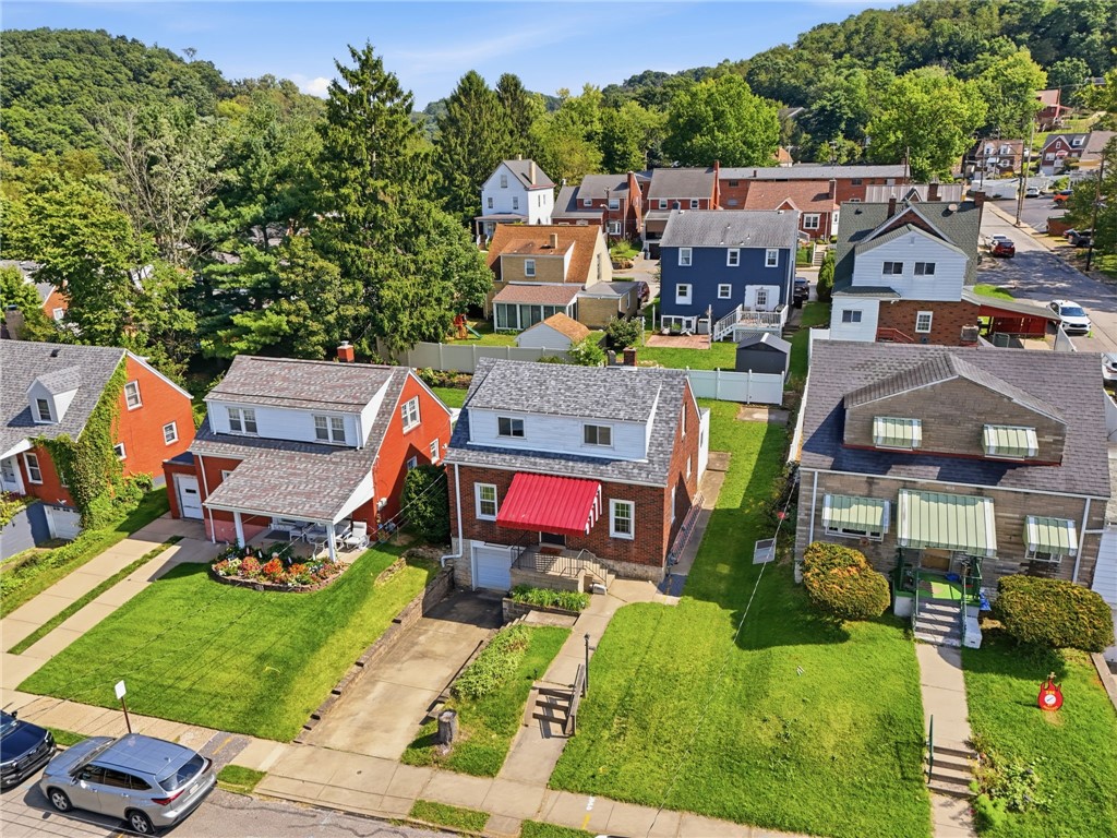 706 Chatsworth Ave