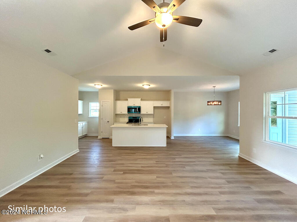 118 Woodford Drive