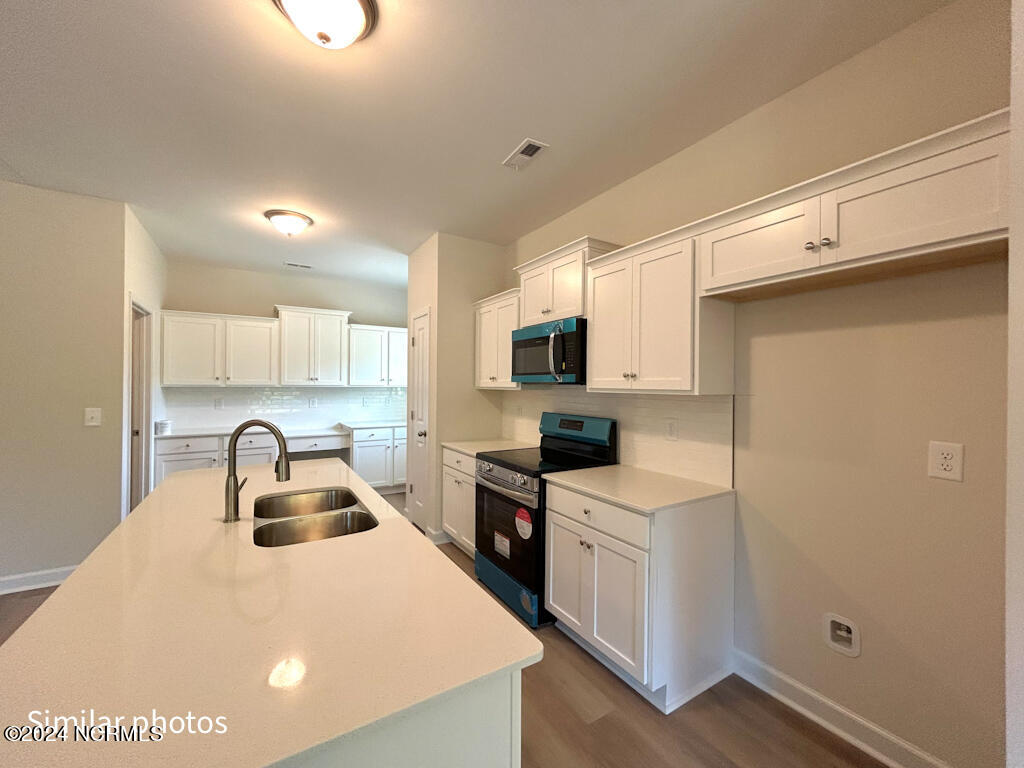 118 Woodford Drive