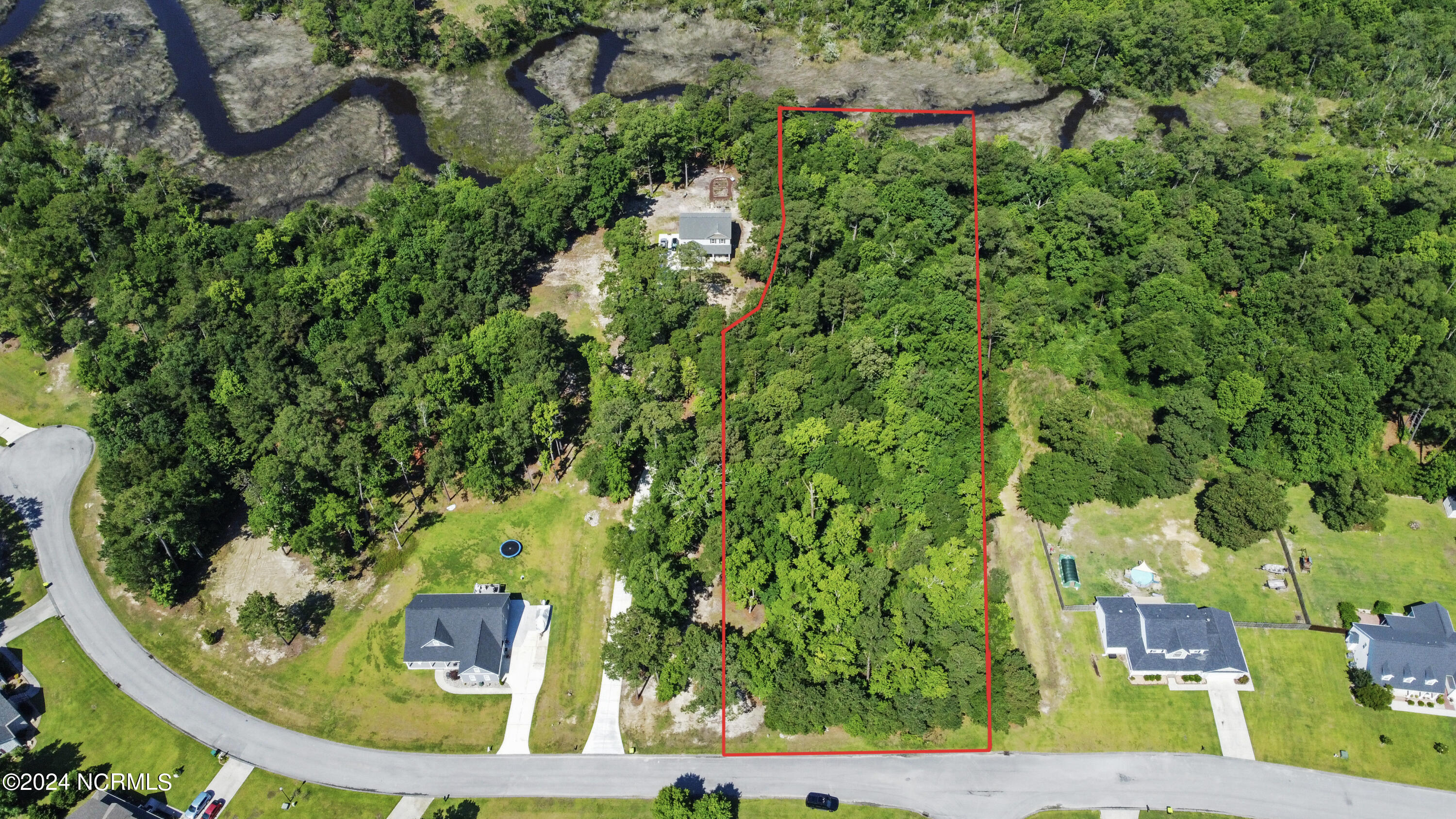 118 40 Lafitte Drive