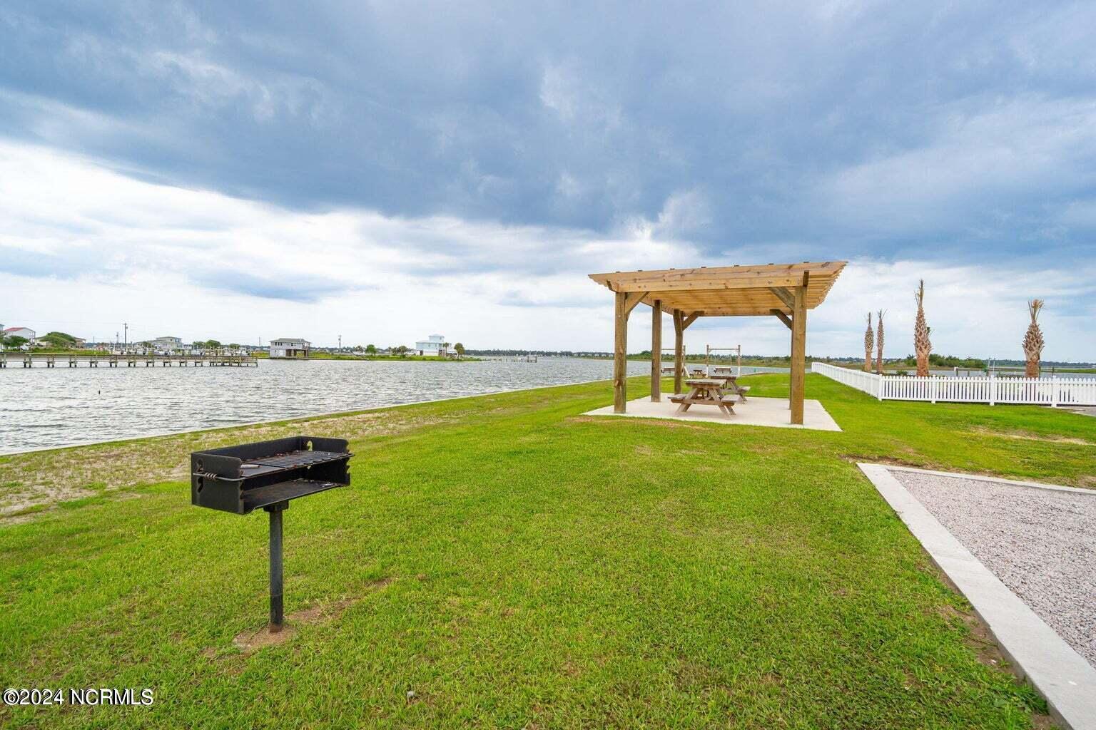 129 Hunting Bay Drive