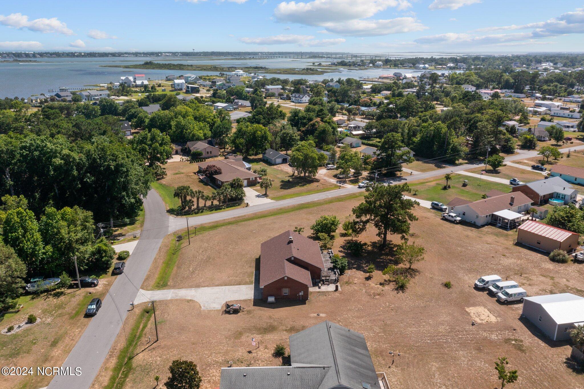 129 Hunting Bay Drive