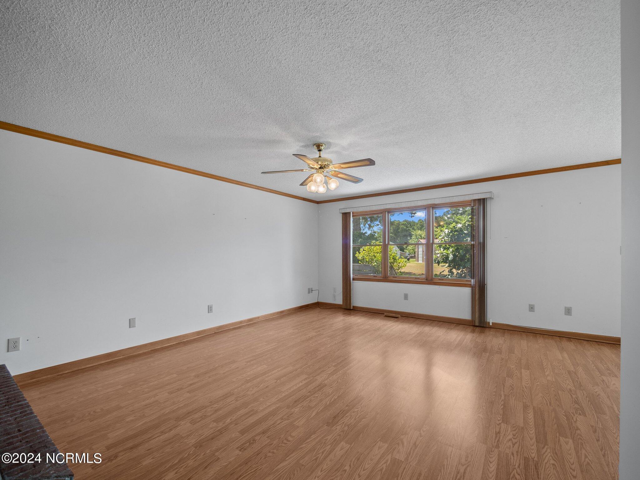 129 Hunting Bay Drive