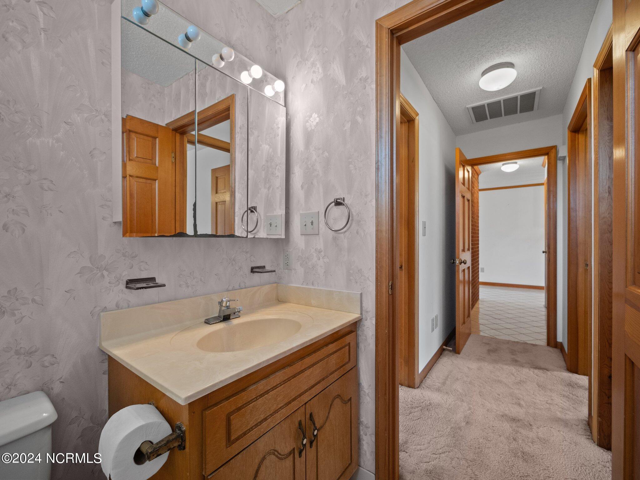 129 Hunting Bay Drive