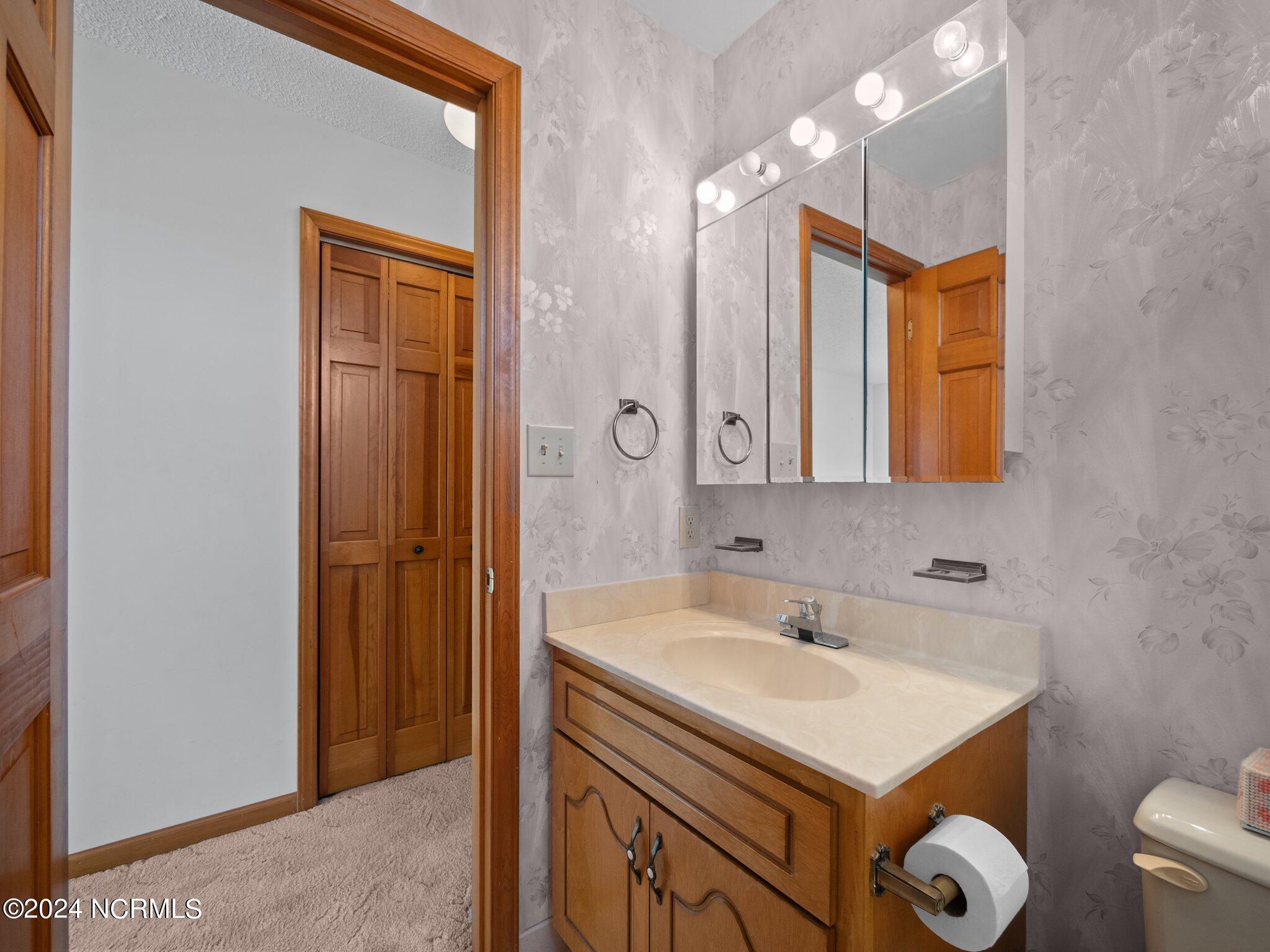 129 Hunting Bay Drive