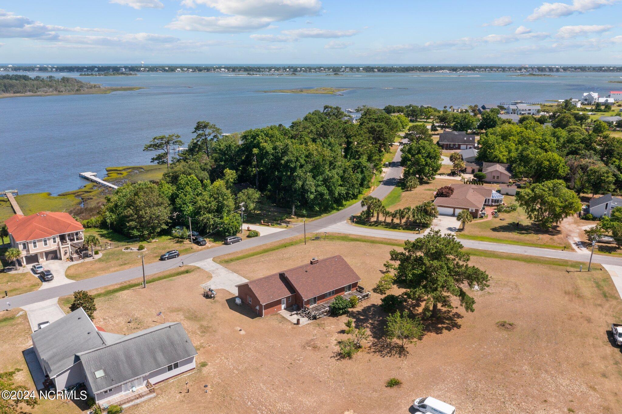 129 Hunting Bay Drive