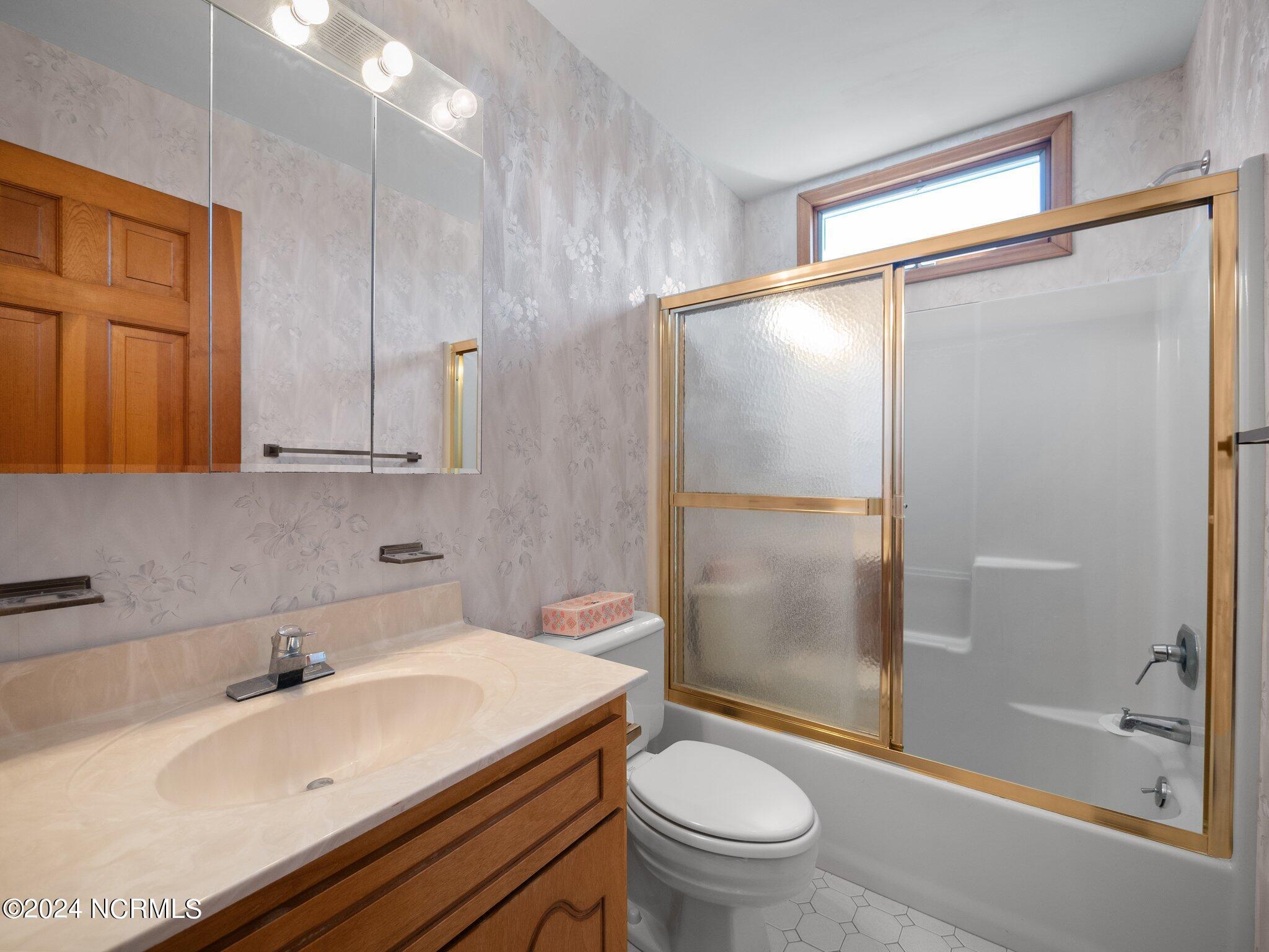 129 Hunting Bay Drive