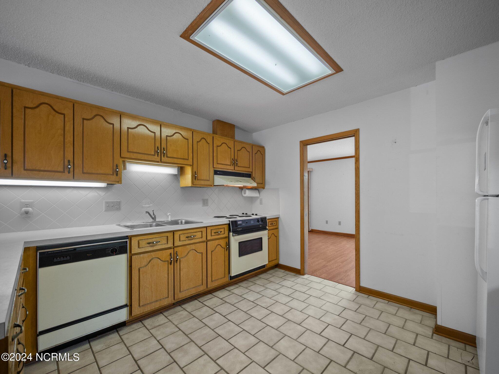 129 Hunting Bay Drive