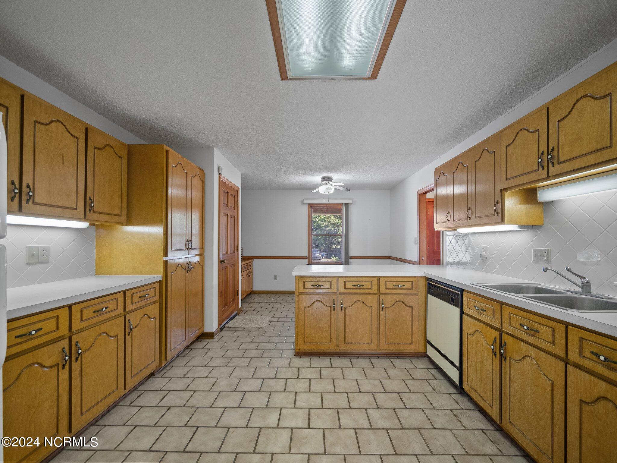 129 Hunting Bay Drive