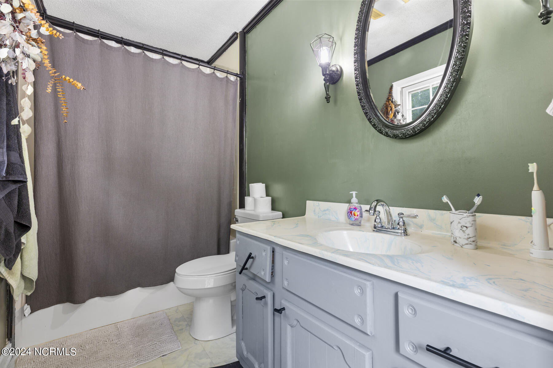104 Ivy Ridge Place