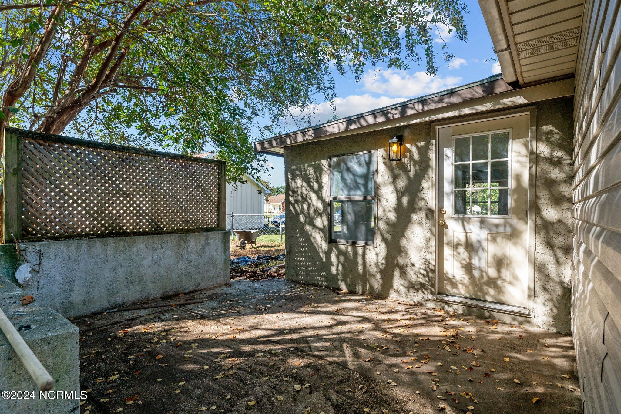 225 Sanders Lane