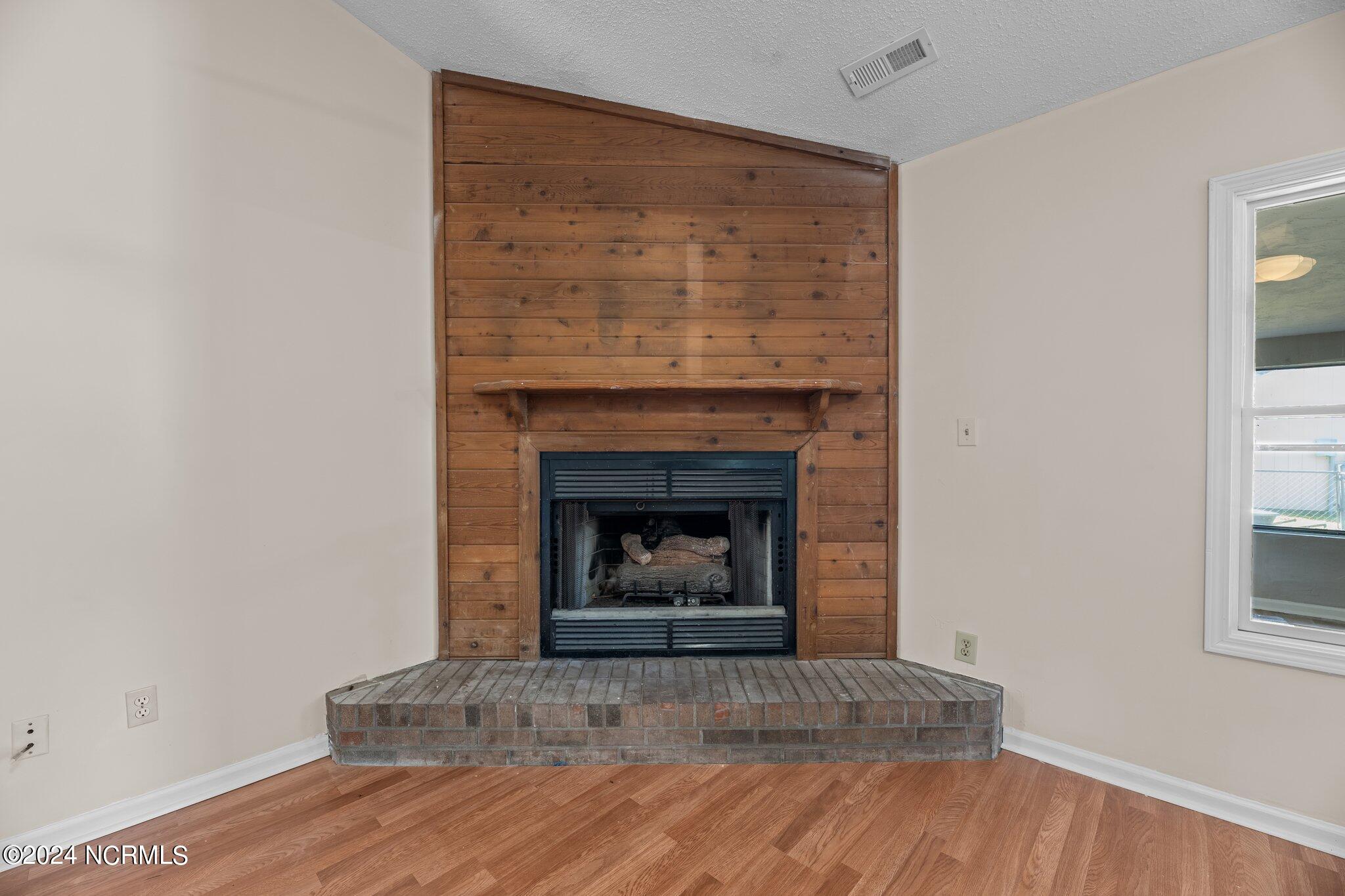225 Sanders Lane