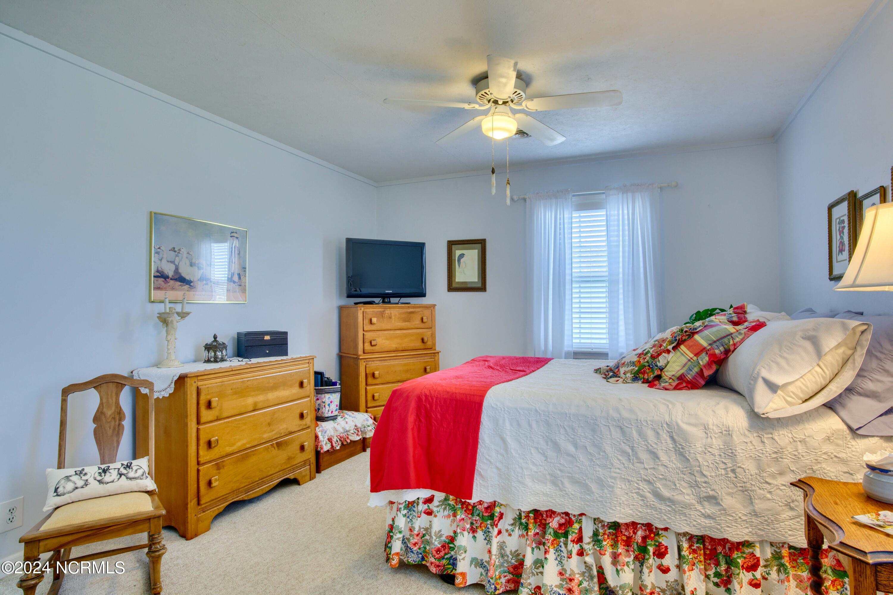 120 Dolphin Bay Estates