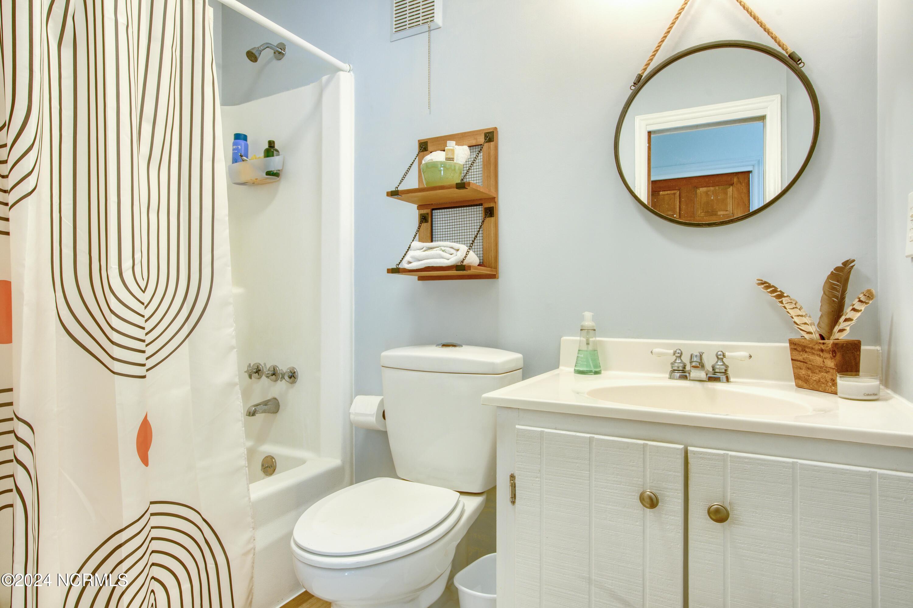 120 Dolphin Bay Estates