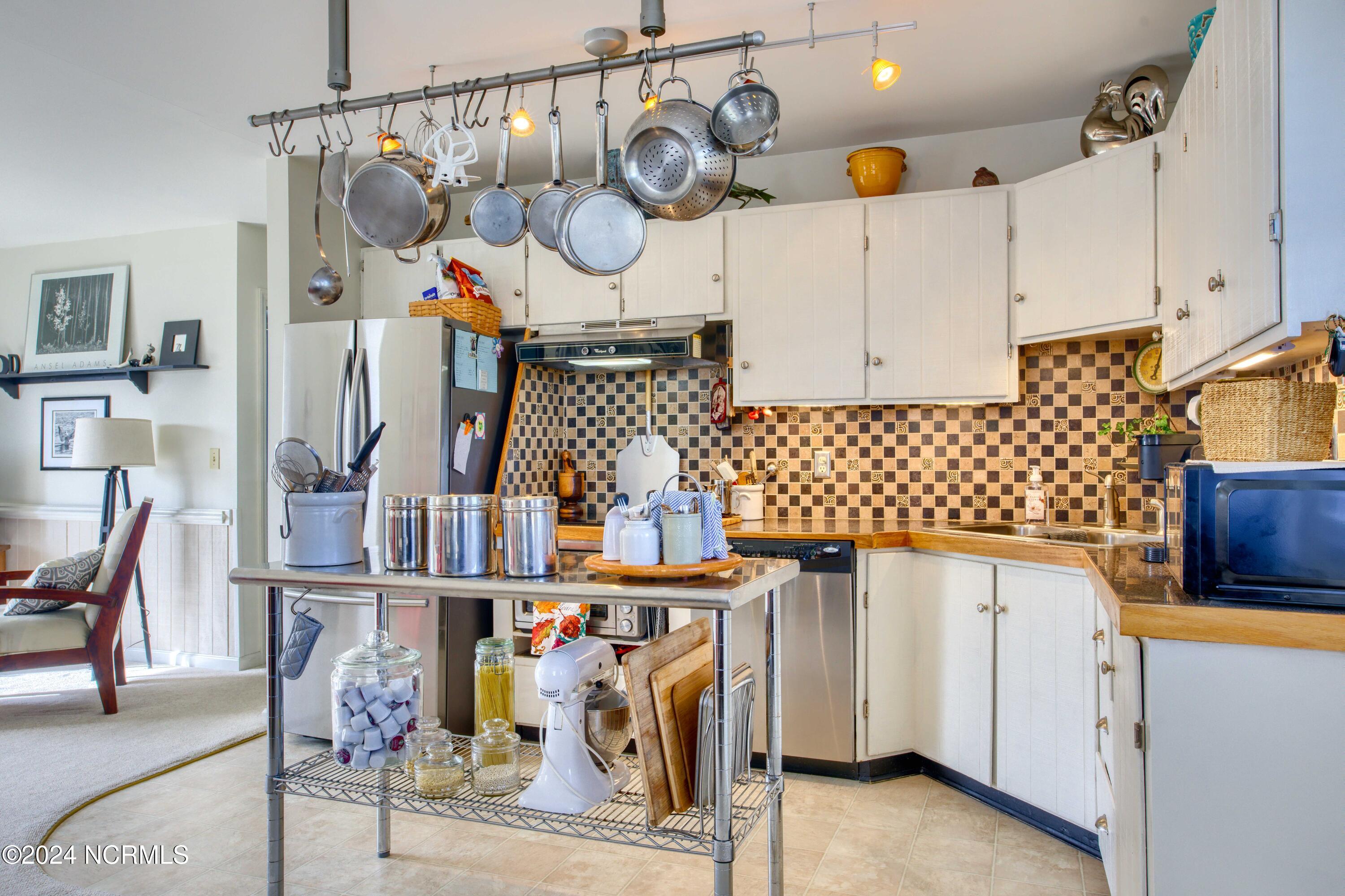 120 Dolphin Bay Estates