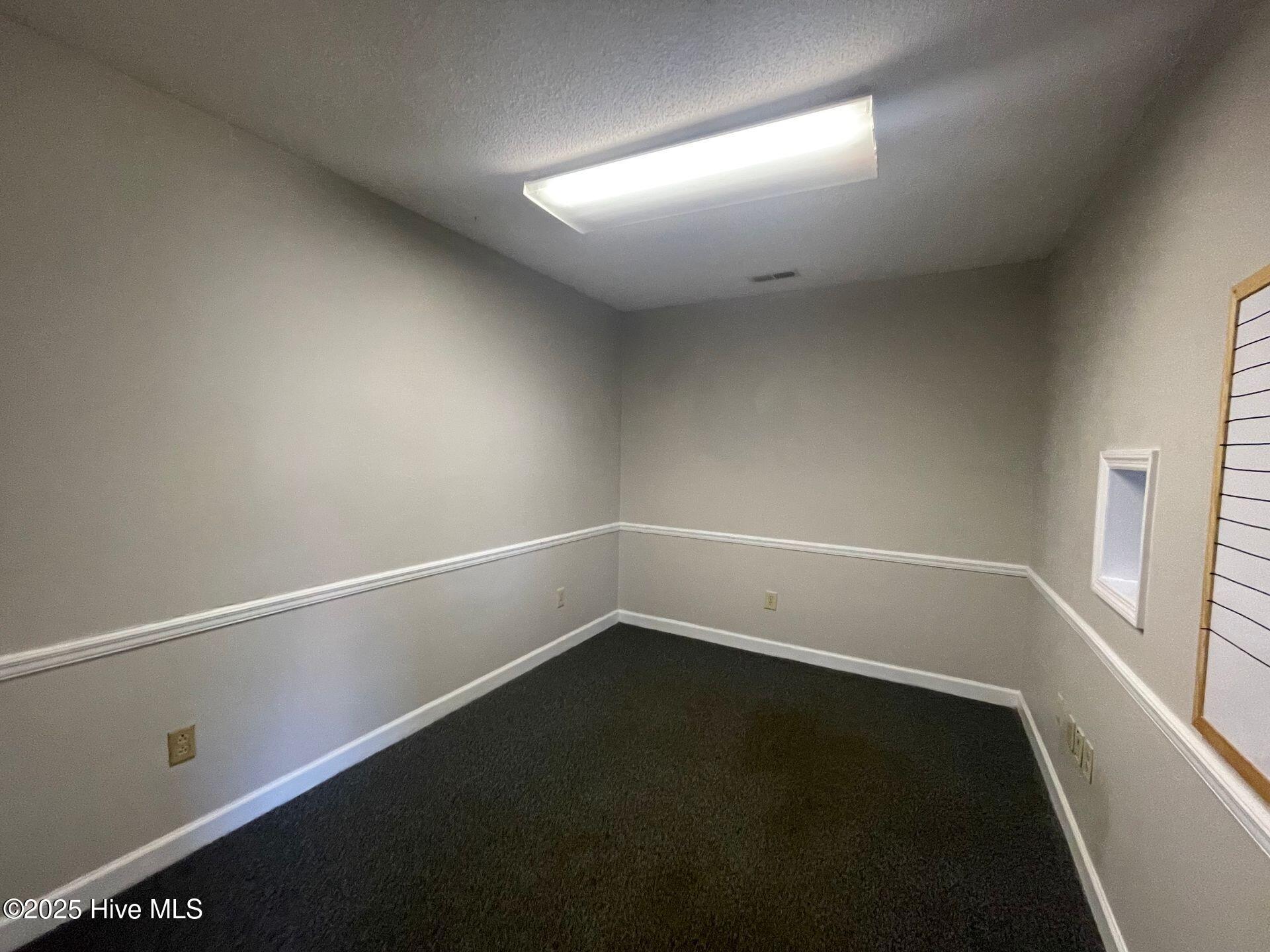 1700 Country Club Road