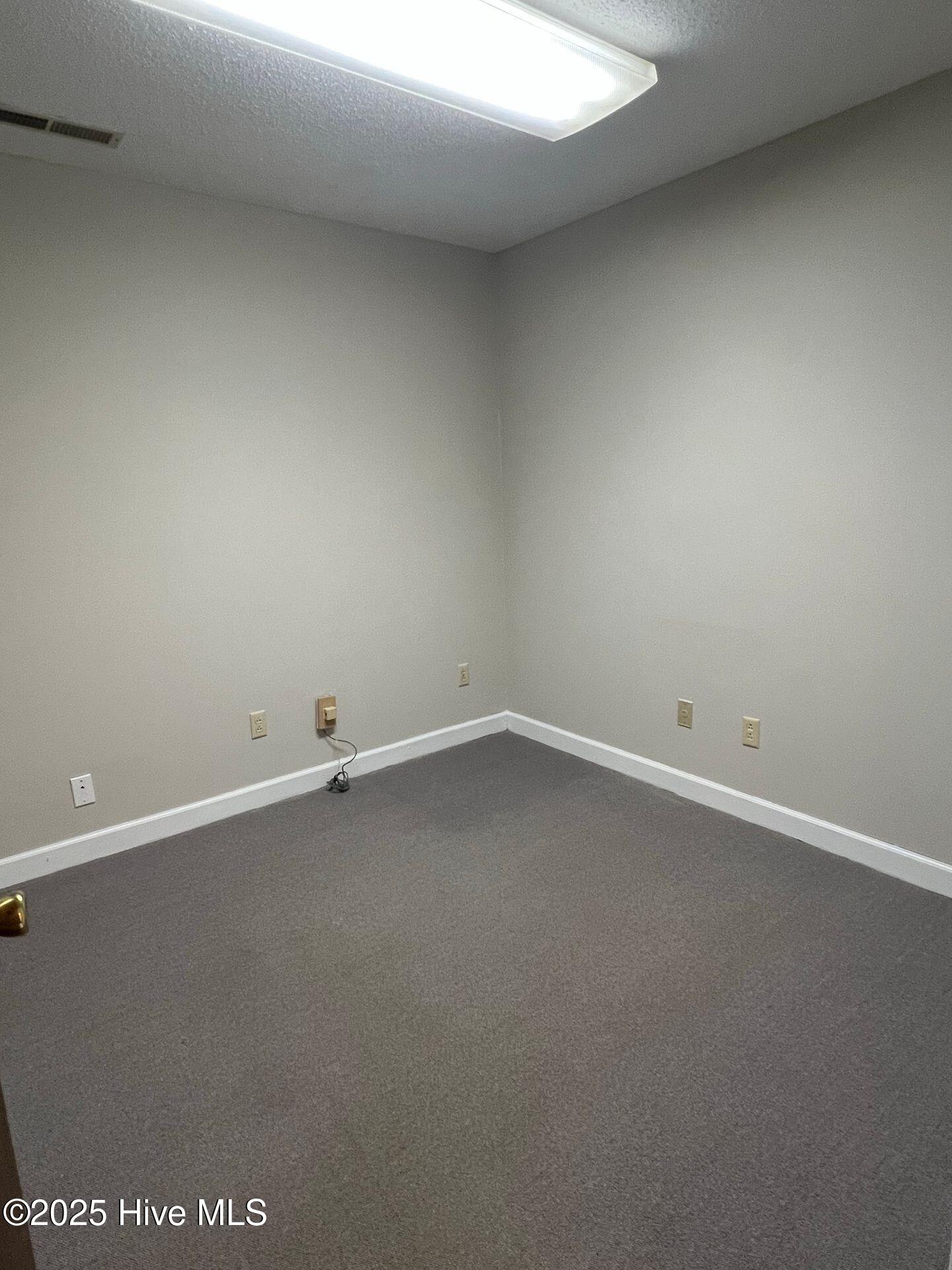 1700 Country Club Road