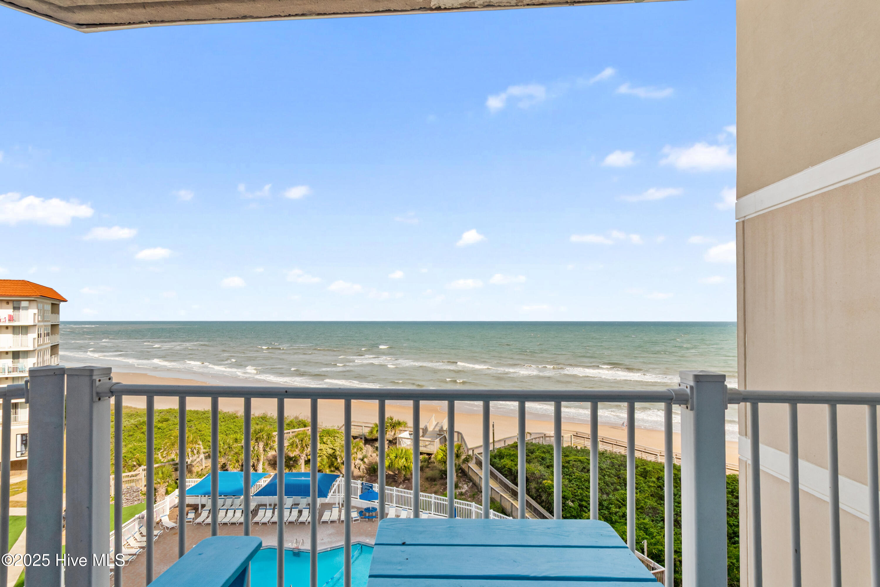 2000 New River Inlet Road, 2611